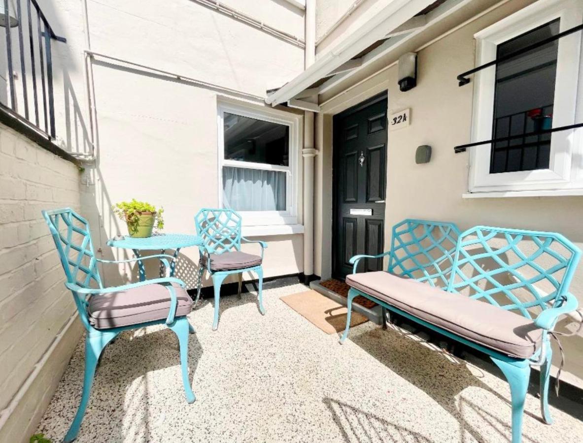 Cheltenham Central Apartment, Parking, Close Bars & Restaurants เชลเทนแฮม ภายนอก รูปภาพ